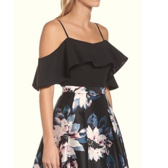 NWT Eliza J Ruffle Black Cold Shoulder Top - Picture 6 of 6